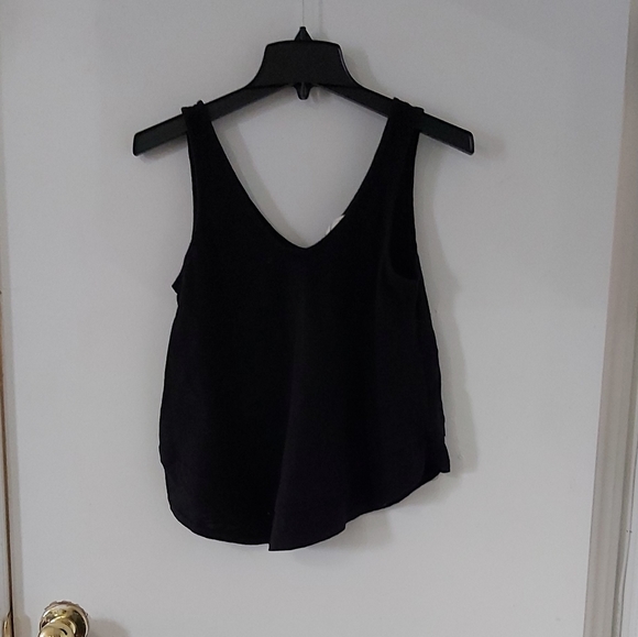 SOLD🌷3for$20!🌷 loose tank - Picture 1 of 5